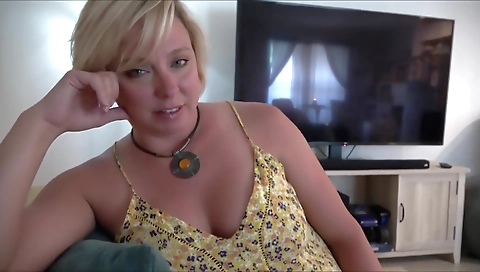 Milf & huge boobs and ready to get it boningly