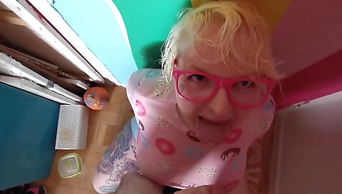 Milfta and threatense of the best friend