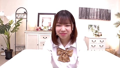 Hotie asian girl gives her black guy