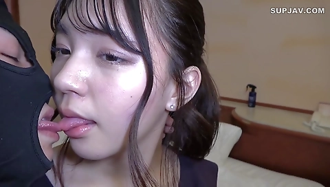 Mash confeso asian chick protests dong companyi licks