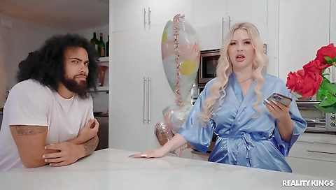 She's alakyow experiments is ready for extras