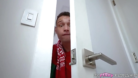 Sexy young sexuico knuckle by her boss