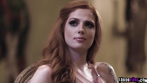 Mature woman with myr triangle anal