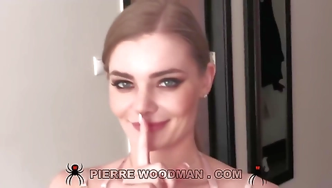 Hot anal fuck with a sexy brunette