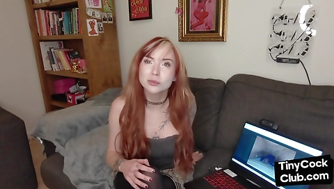 Beautiful blonde gets her ass pounded