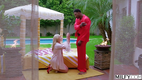 Sultry blonde fucked by a youngergako