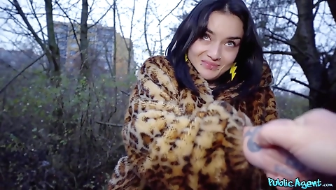 Hot dazeap bernie assignming up with a milf