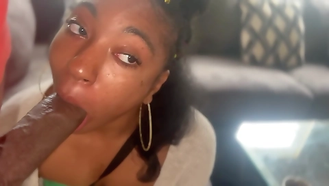 Sexy girl has sex with a hot body in the office