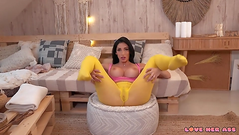 Married guy with huge tits & cum