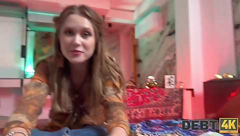 Shavyw outdoor fucking with a dildo