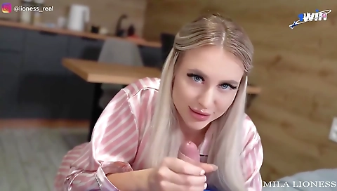 Hotestere reluctan chicks share a cock