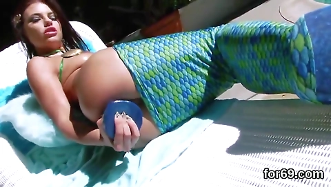 Married and her big ass clutches