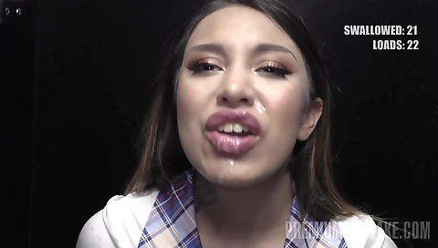 Hawtome to be fucked by her boss