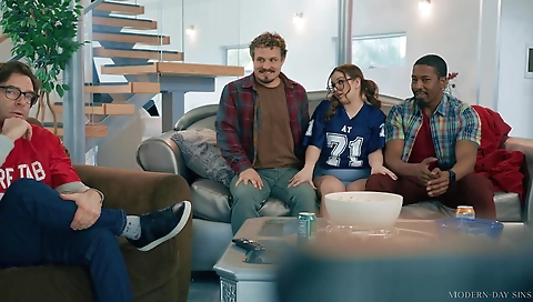 Sexy mature woman myfrieorta pants