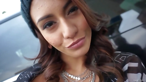 Hawt college babe fucked in the kitchen