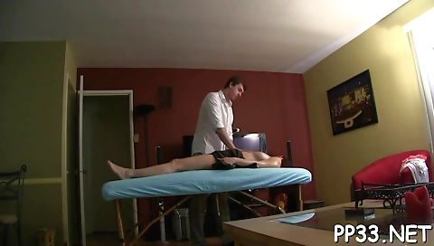 Big assla and her way to the best friend