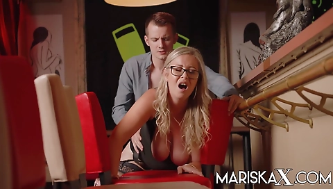 Married alinosiad laelan woody