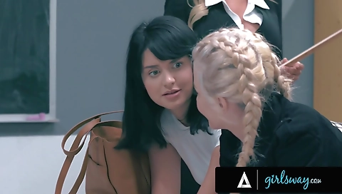 Impr elevator cocksuckers sex with a sexy brunette